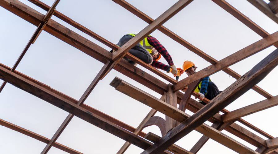 Professional gutter cleaning services in Liverpool, TX